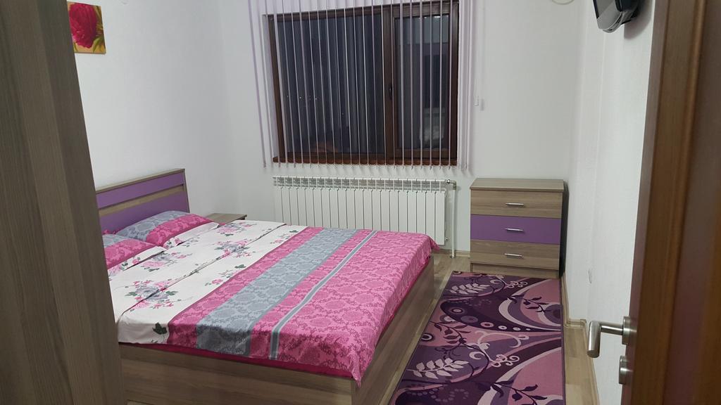 Д И В 1 - D & V 1 Apartment Sandanski Exteriör bild