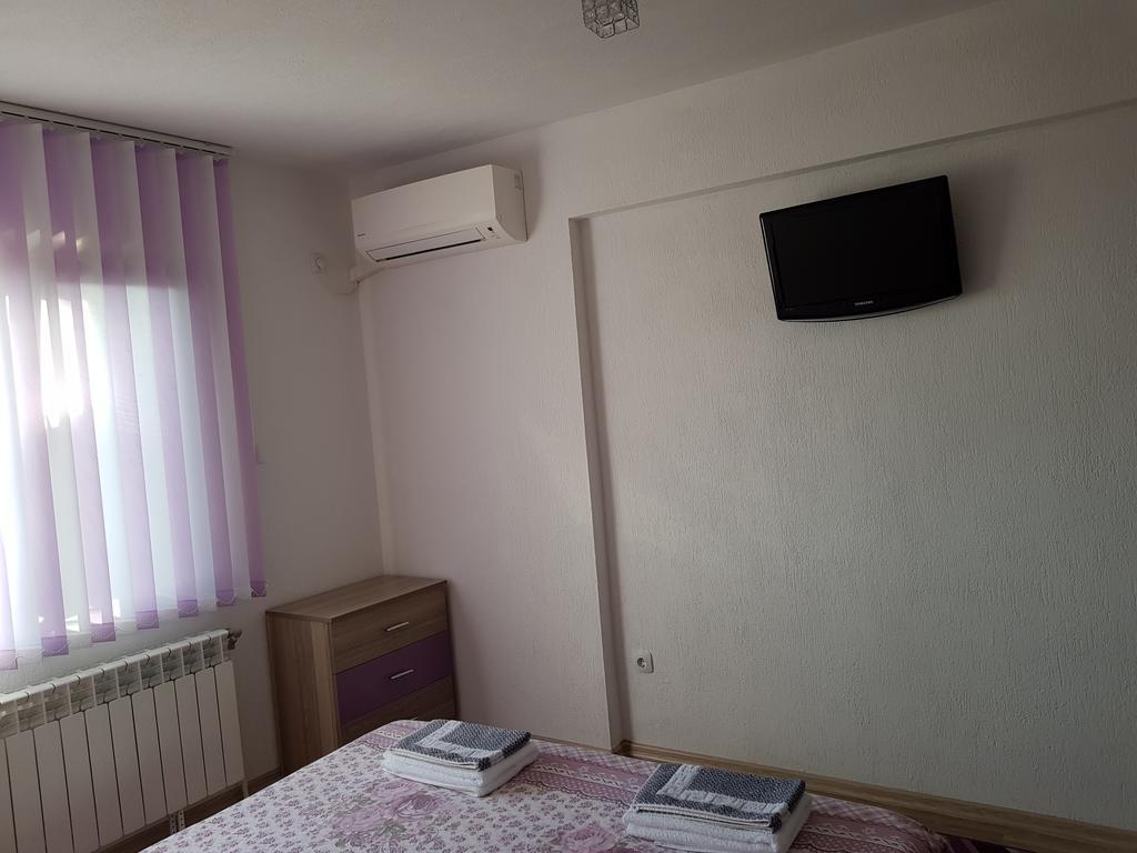 Д И В 1 - D & V 1 Apartment Sandanski Exteriör bild